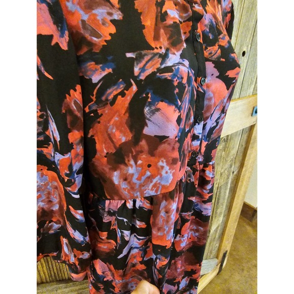 Eight Sixty for A Pea in the Pod floral maternity blouse size large EUC - Picture 5 of 8